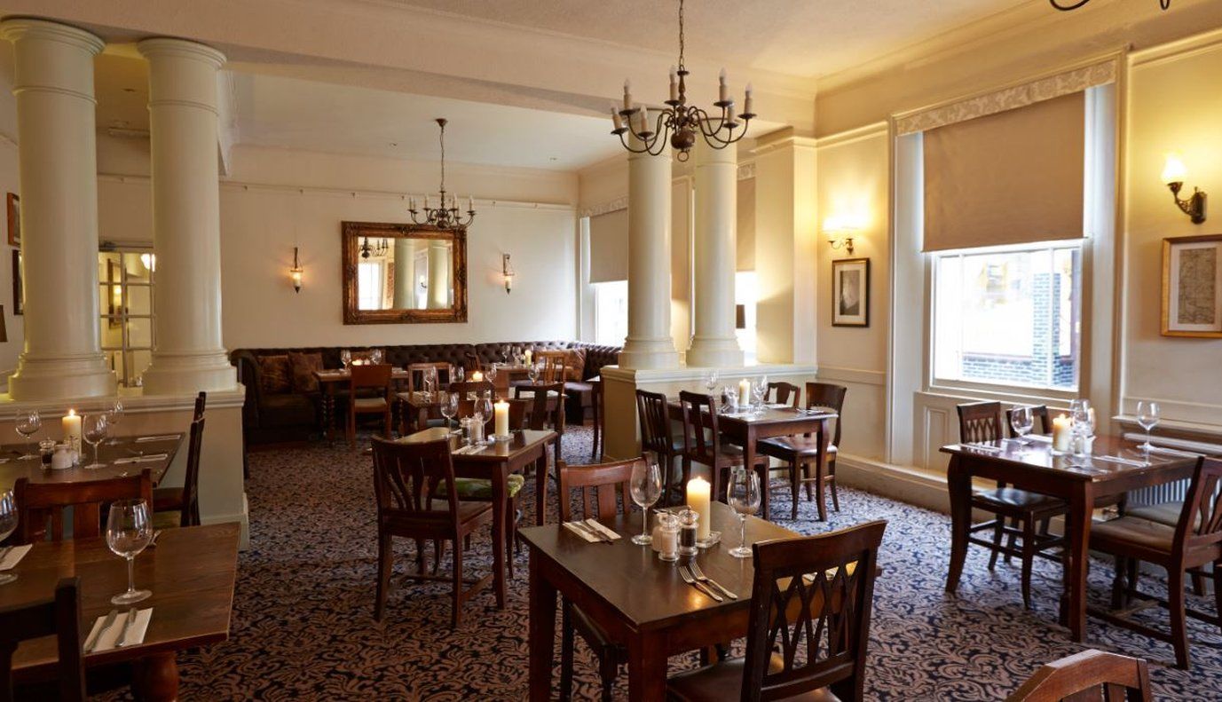 George Hotel By Greene King Inns Huntingdon Restoran gambar